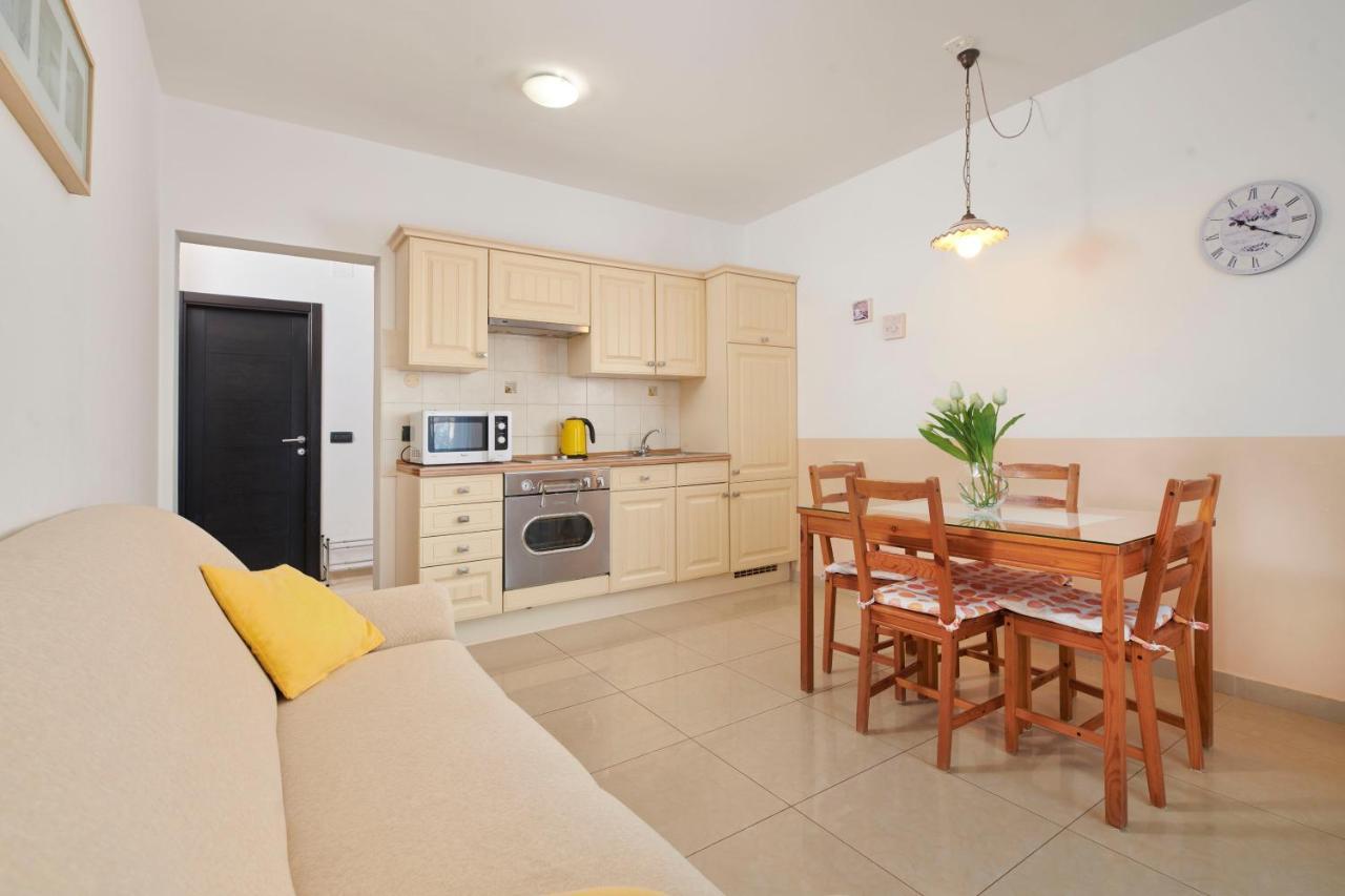 Villa Ax Umag Luaran gambar