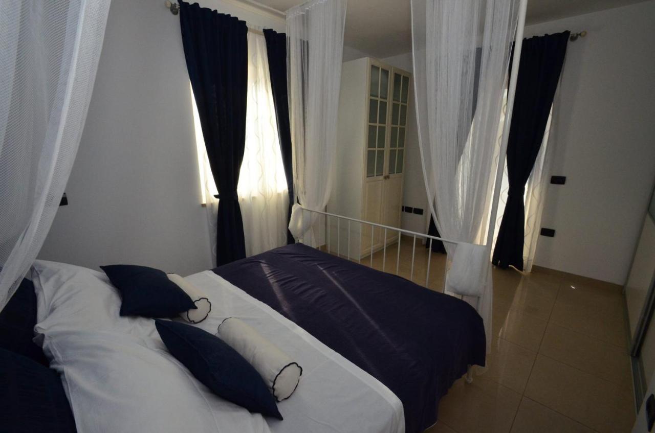 Villa Ax Umag Luaran gambar